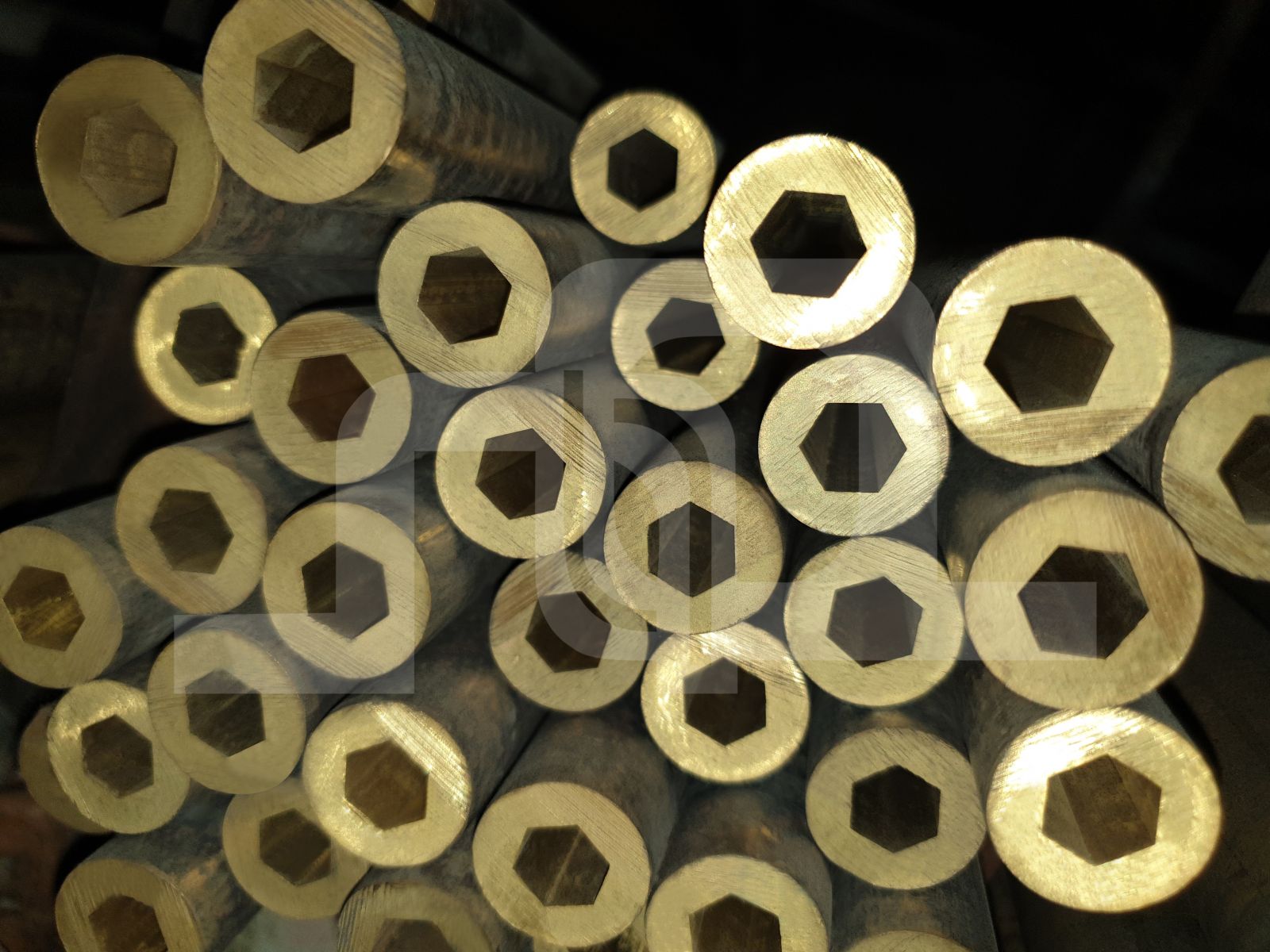 Thau da đen dạng tròn lỗ